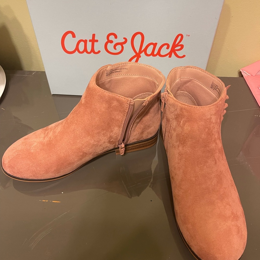 Cat & Jack bootie